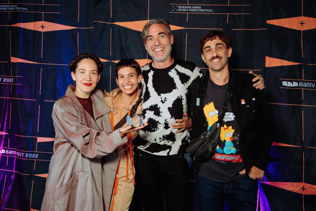 Lista completa de videos ganadores en Los Premios BAMV Fest 2022 - Frame still del videoclip