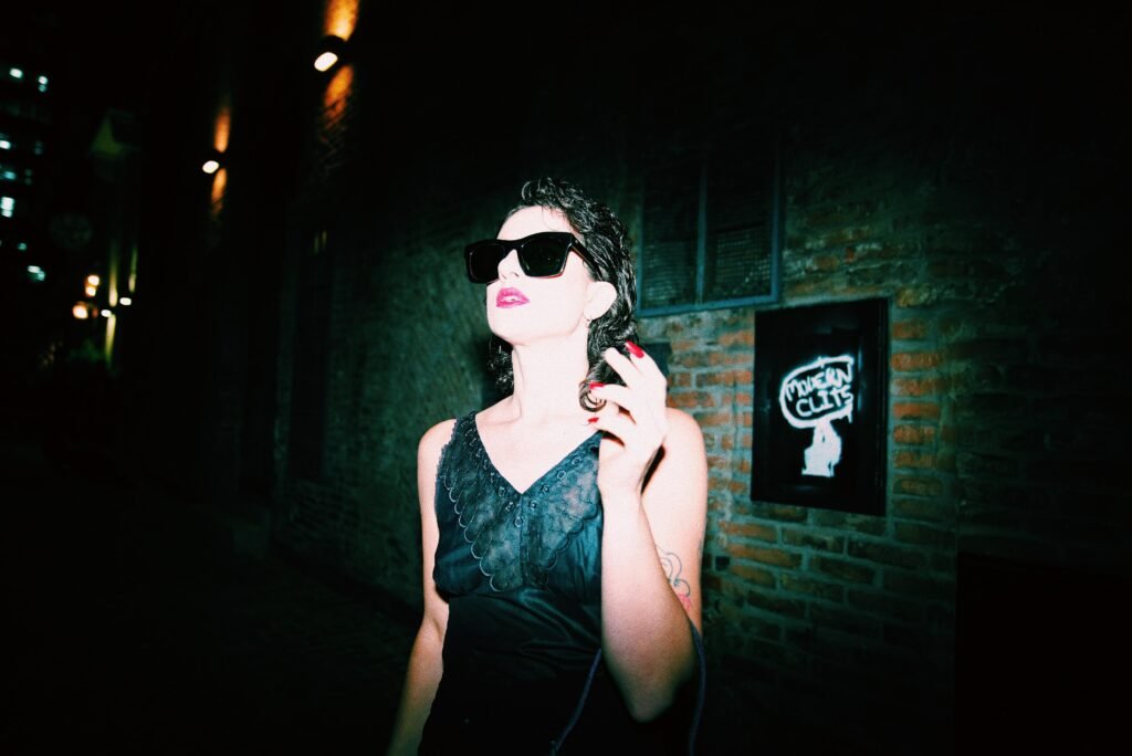 Insights - Frame still del videoclip