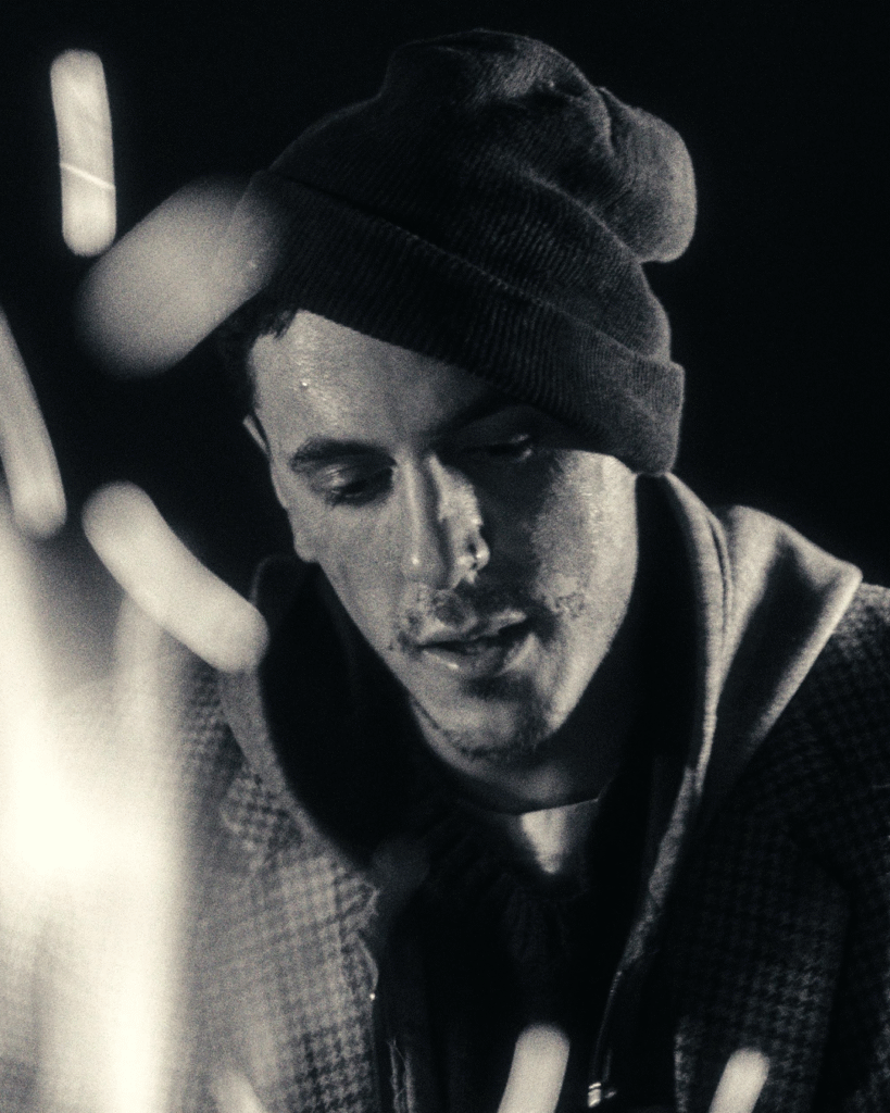 Insights - Frame still del videoclip