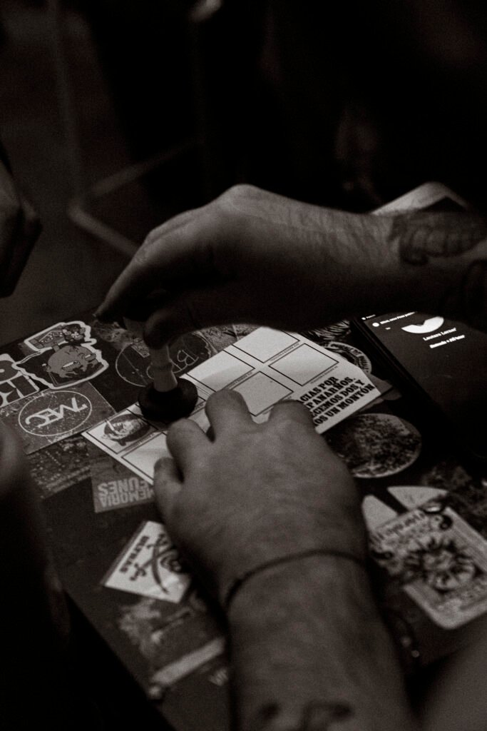 Experiencia Pasaporte: cómo Camionero conecta con su público - Frame still del videoclip