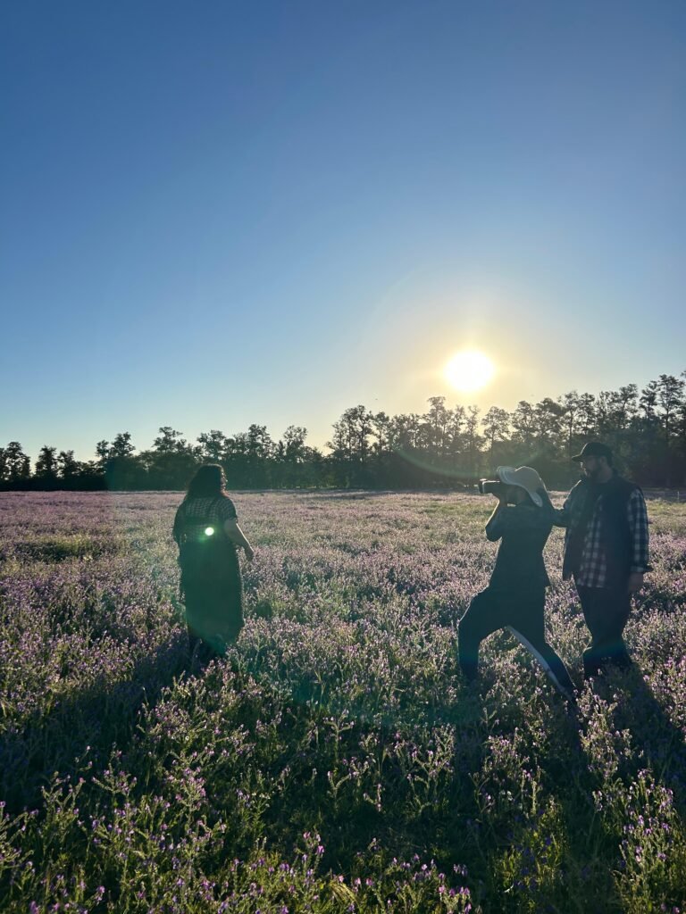 El videoclip "Altar" de Luz Gaggi explora el empoderamiento en su narrativa visual - Frame still del videoclip