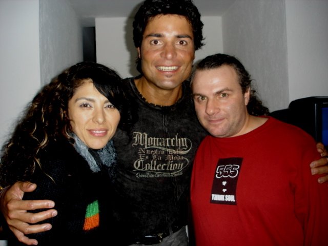 La visión del director Gustavo A. Garzón en la estética de la música latina - Frame still del videoclip