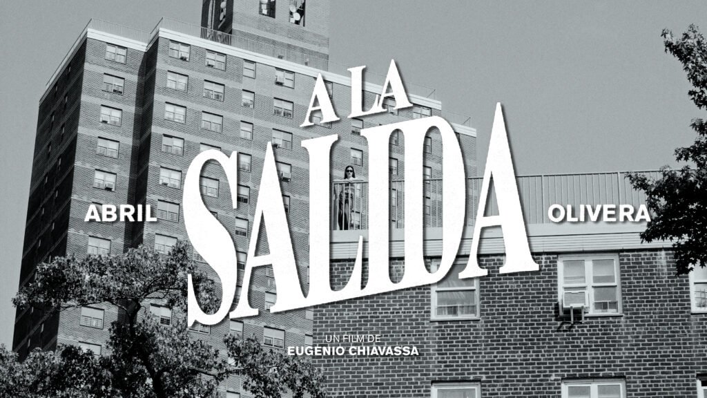 "A la salida" — Abril Olivera - Frame still del videoclip