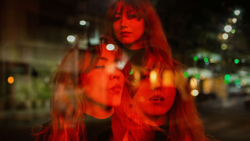 Insights - Frame still del videoclip