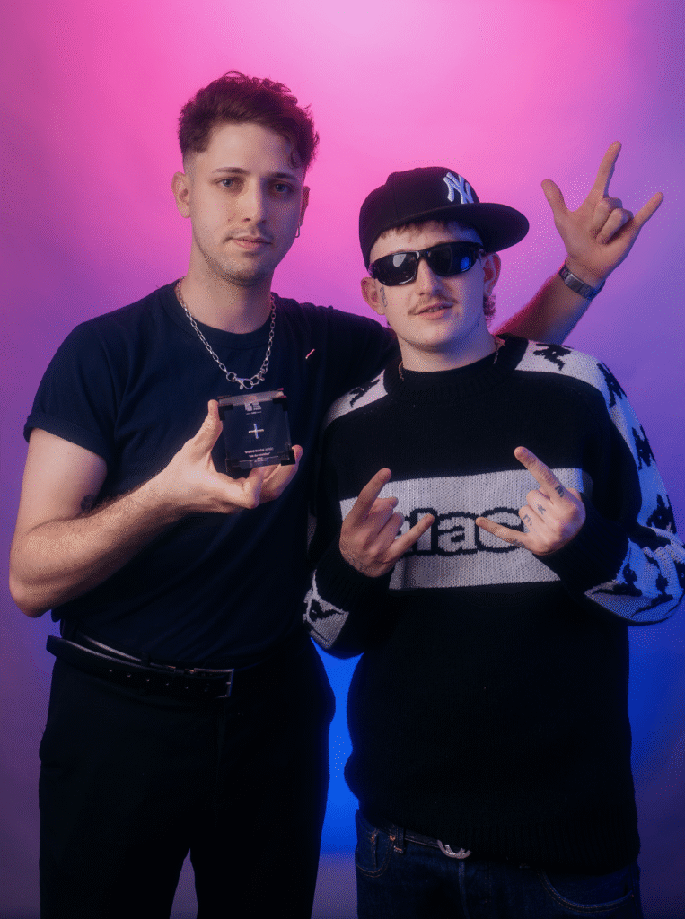 Acerca de - Frame still del videoclip